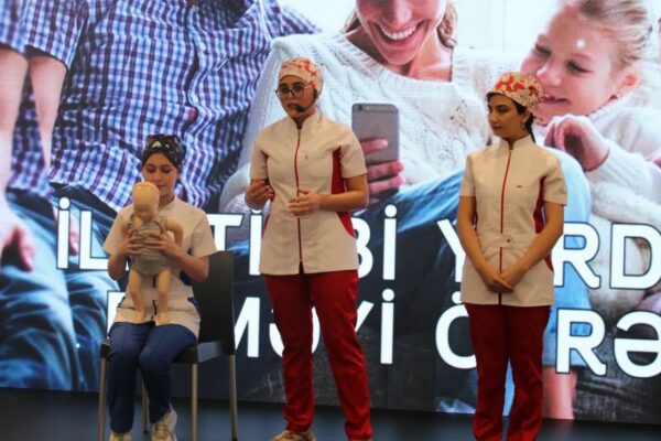 “İlk yardımı öyrən, həyat xilas et”